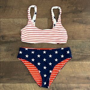 NEW CUPSHE Stars & Stripes Reversible Women’s Bikini, Size Small